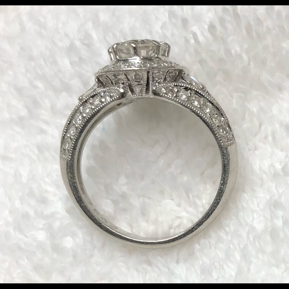 Platinum Diamond Ring 1.51cts total. Center Diamond is .89ct - Picture 2 of 11